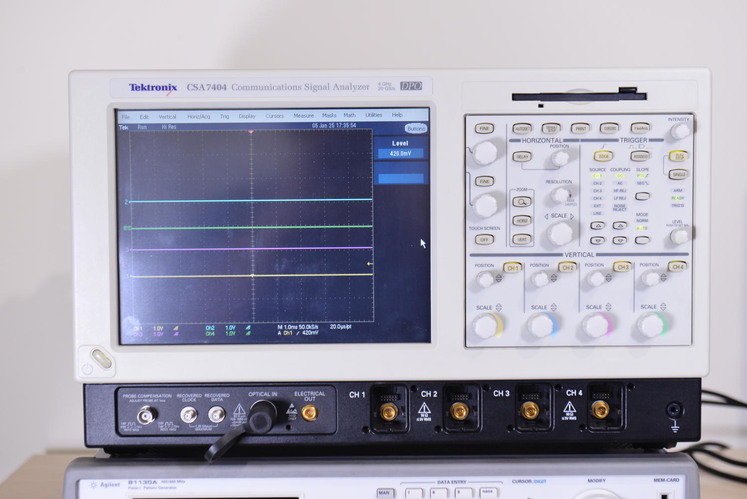 Осциллограф Tektronix CSA7404